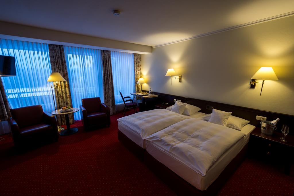 Sachsenwald Hotel Reinbek Kültér fotó