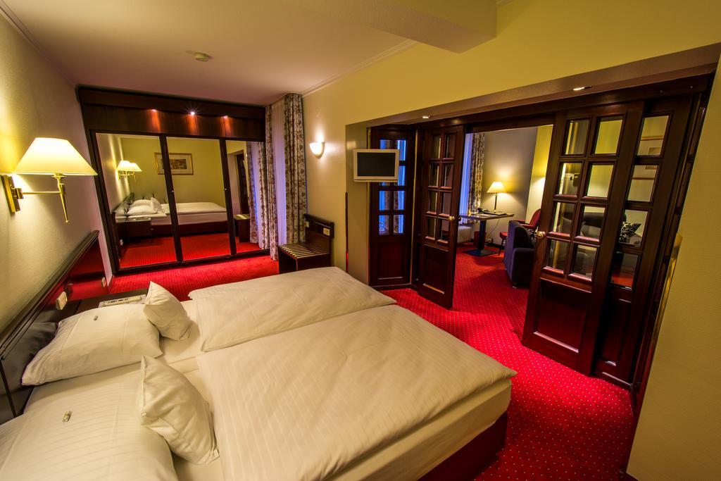 Sachsenwald Hotel Reinbek Kültér fotó