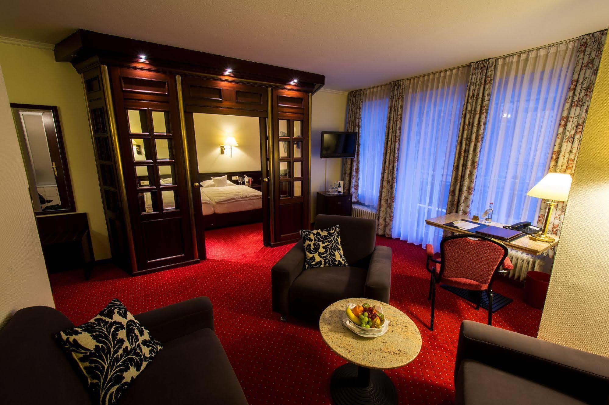 Sachsenwald Hotel Reinbek Kültér fotó
