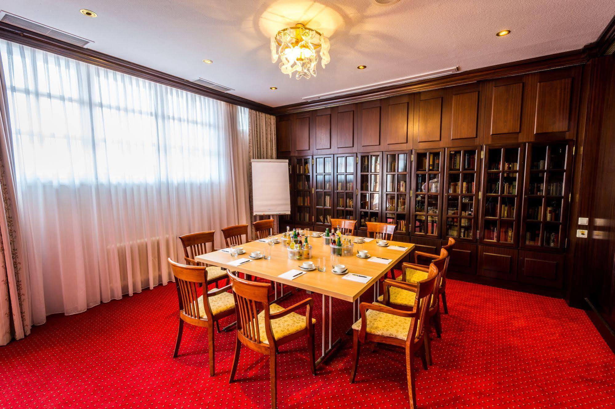 Sachsenwald Hotel Reinbek Kültér fotó